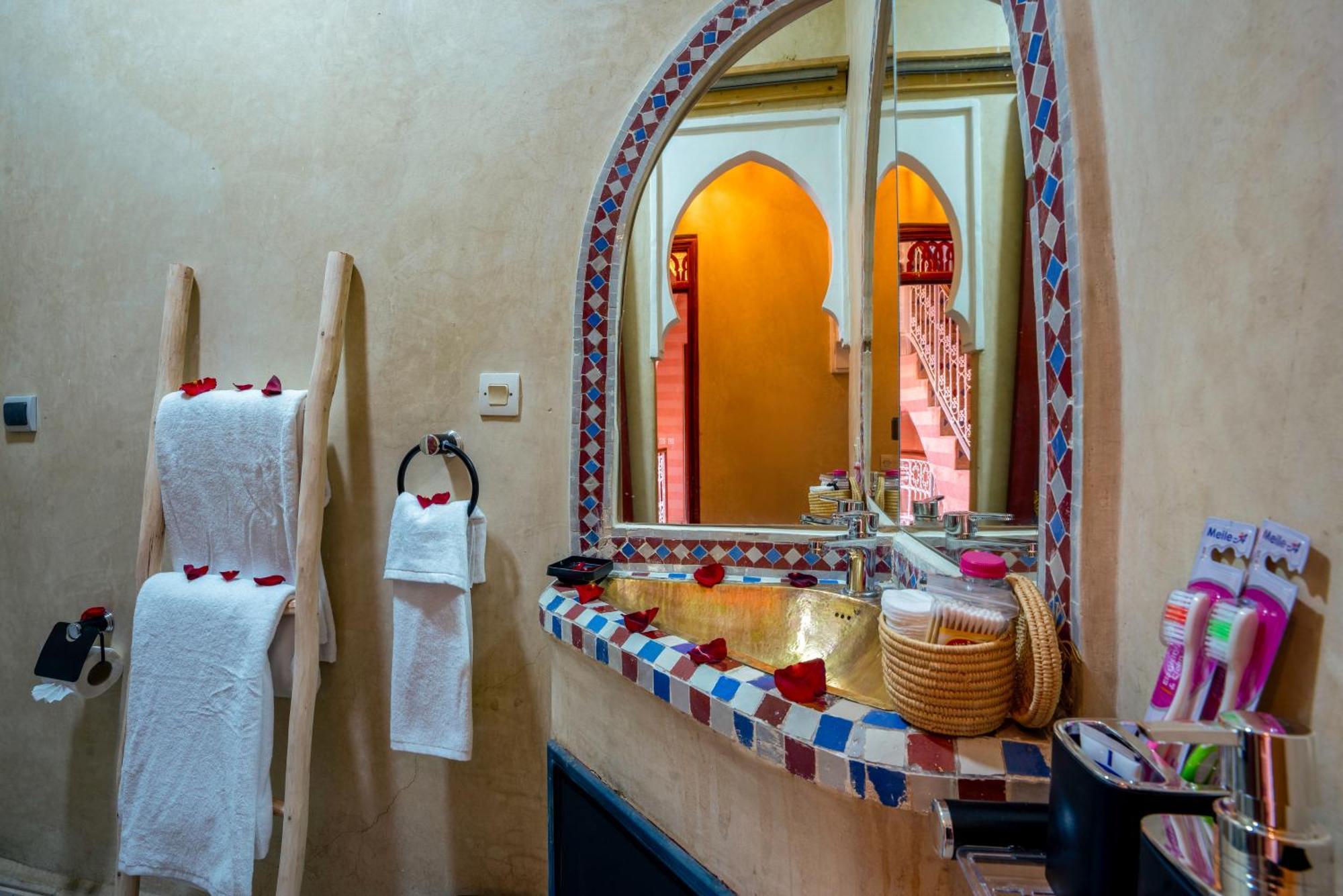 Riad Le Graff Pink Marrakesh Exterior photo