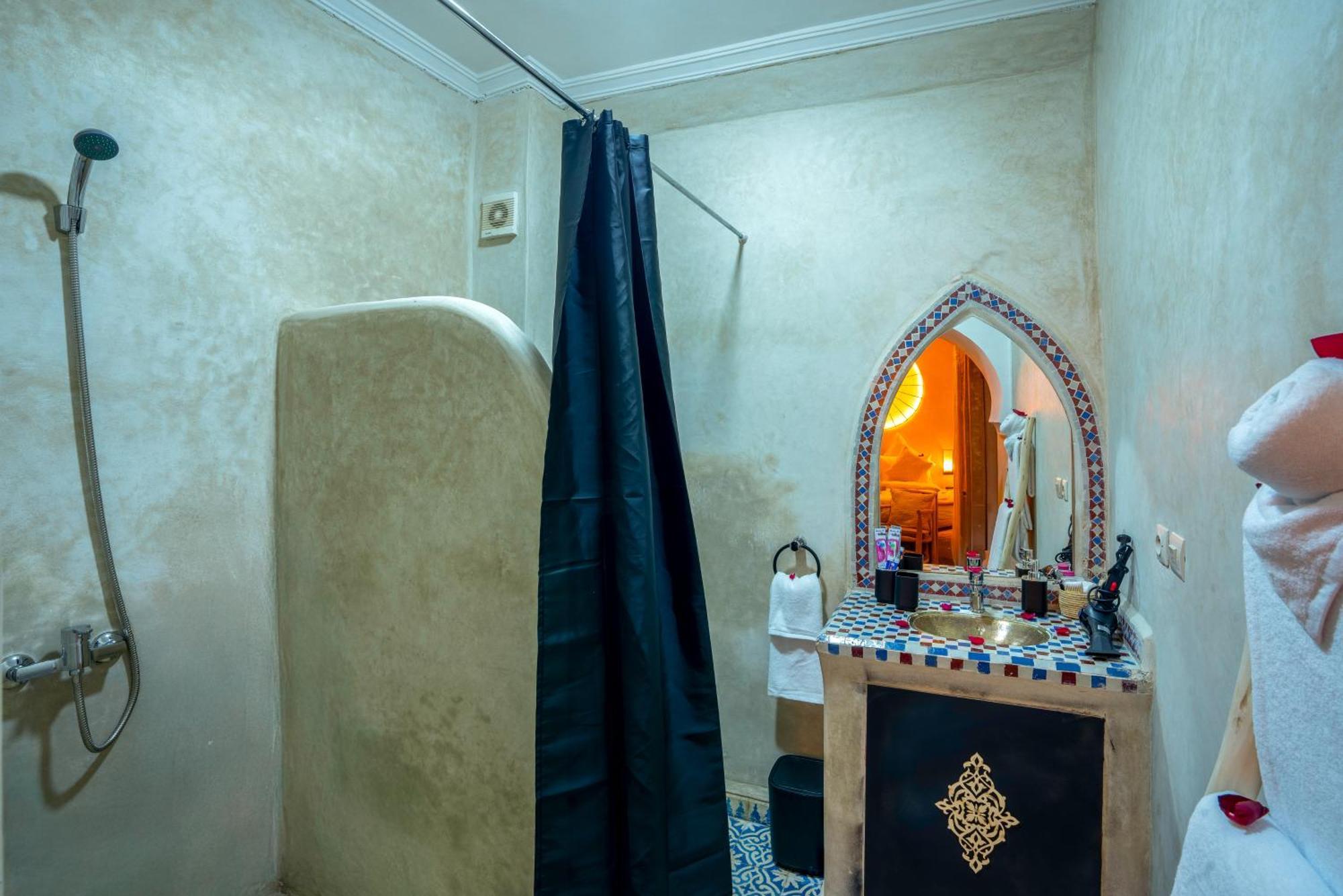 Riad Le Graff Pink Marrakesh Exterior photo