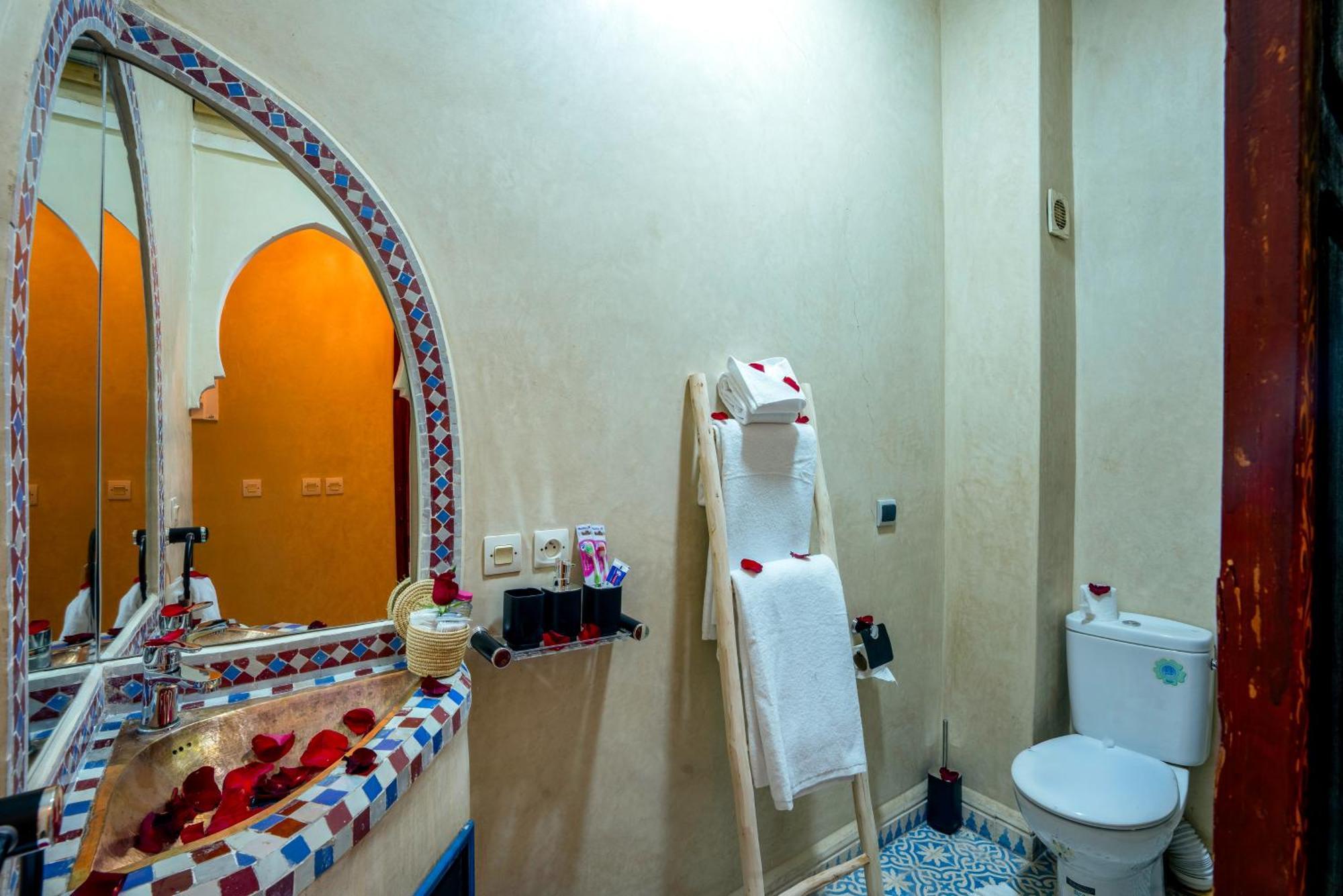 Riad Le Graff Pink Marrakesh Exterior photo