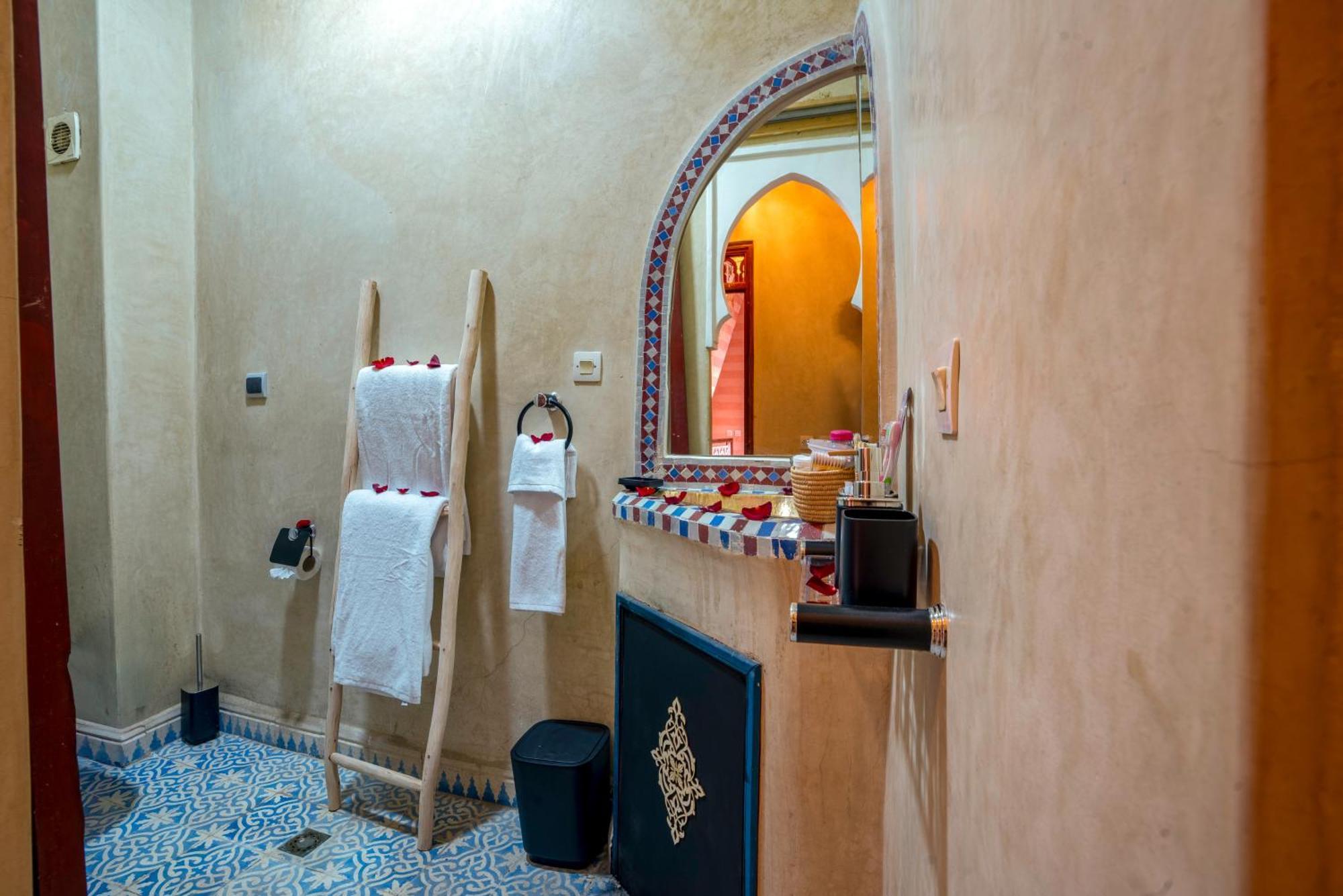 Riad Le Graff Pink Marrakesh Exterior photo